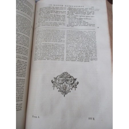 Daté de 1725, Institutiones  catholicae in modum catecheseos, Francisco-Amato Pouget - latin, rare, édition XVIIIe s. théologie,