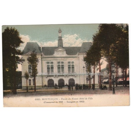 Montluçon, façade du nouvel Hôtel de Ville - carte postale 03 Allier,
