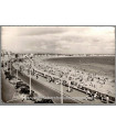 La Baule, plage nouveau boulevard, et timbre France Le Quesnoy, Nord, 15F 1957 - carte postale 44 Loire-Atlantique, philatélie,