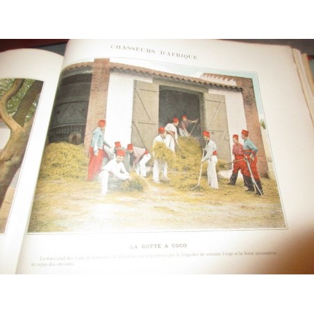 Album militaire, scènes de la vie du soldat, 1890 - uniformes militaires, armée, gravures,