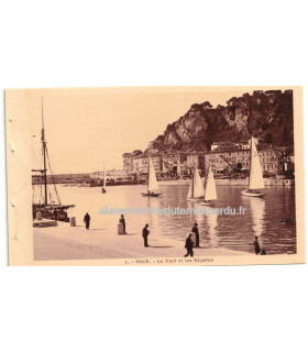 Nice, le port et les régates - série carnet Nice A la Riviera, carte postale 06 Alpes-Maritimes, port Nice, bateaux,