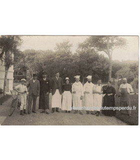 Employés d'un hôtel restaurant en 1900, société Produits As de Trèfle - plaques photographiques - carte postale, restaurants,