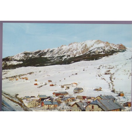 Vars-Sainte-Marie, chalets sur la route de Sainte-Catherine - 05, Hautes-Alpes, carte postale, villages, neige