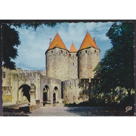 Cité de Carcassonne, la porte narbonnaise - carte postale, 11 Aude, automobiles, châteaux, CAP