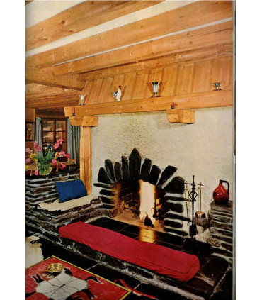 Meubles à éléments 1960, vestiaires dans l'entrée, céramiste Jacqueline de Vialar, - Art et Décoration n°117 sep 1965