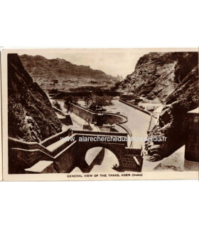 Carte postale Protectorat britannique d'Aden, General view of the tanks Aden, Arabia 1930 - Yémen, réservoirs d'eau