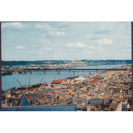 Bordeaux, la passerelle, le port - carte postale département 33 Gironde