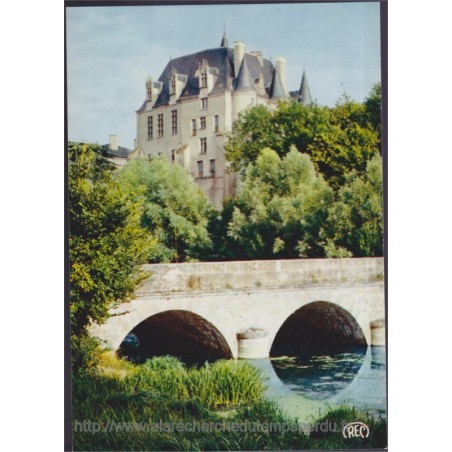 Châteauroux, le château Raoul - carte postale département 36 Indre