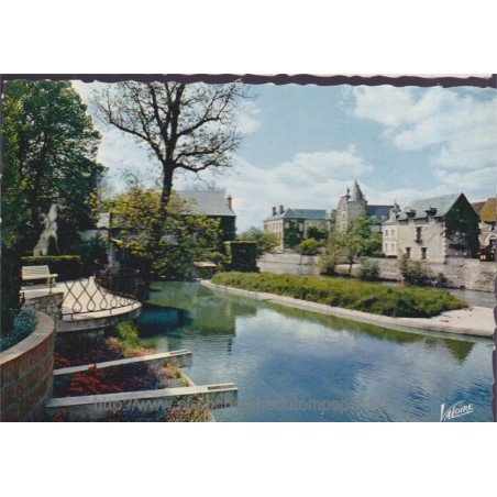 Romorantin, la Sauldre et le château - carte postale département 41 Loir-et-Cher, Sologne