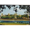 Angers, la cathédrale et le château surplombant la Maine - carte postale département 49 Maine-et-Loire