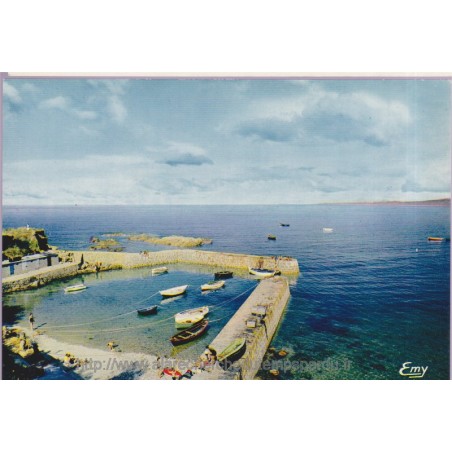 La Hague, le port de Saint-Germain-des-Vaux, carte postale, département 50, Manche - église, Libération, monument commémoratif,