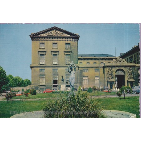 Metz, l'esplanade et le palais de justice - carte postale département Moselle, Lorraine