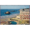 Biarritz, l'hôtel du Palais et sa piscine - carte postale département Pyrénées-Atlantiques