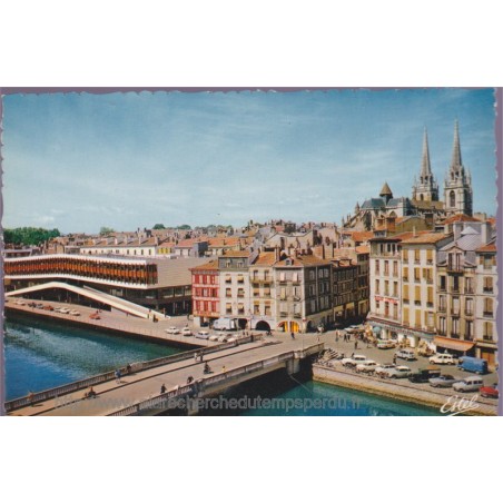 Bayonne, l'Adour, nouveau parking - carte postale département Pyrénées-Atlantiques