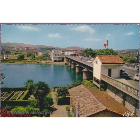 Hendaye, frontière franco-espagnole, le pont - carte postale département Pyrénées-Atlantiques