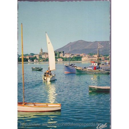 Hendaye, la Bidassoa, Fontarabie - carte postale département Pyrénées-Atlantiques, bateaux