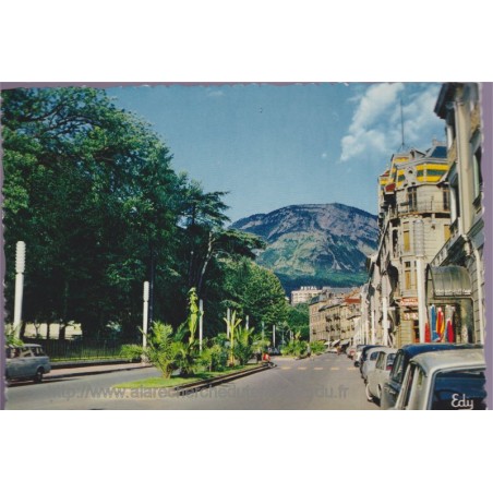 Aix-les-Bains, avenue des Thermes - carte postale département Savoie