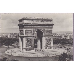 Paris, l'Arc de Triomphe -...