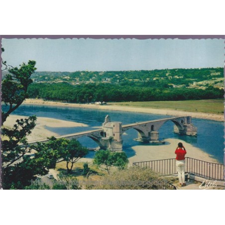 Avignon, pont Saint-Bénézet et chapelle Saint-Nicolas - carte postale département Vaucluse 84